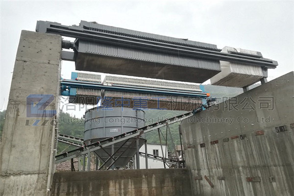 新型礦山設(shè)備陸續(xù)出爐，廂式污泥壓濾設(shè)備火爆依舊