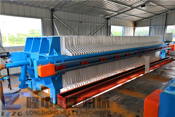 廂式壓濾機(jī)工作過(guò)程 環(huán)保洗沙污泥壓濾機(jī)設(shè)備